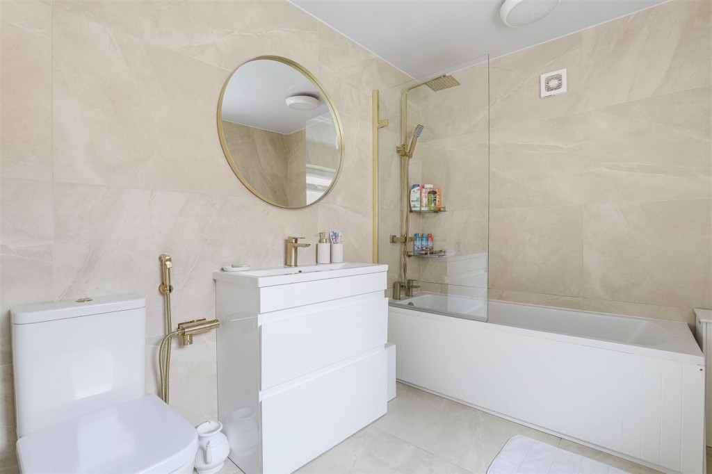 Ena Avenue, Sneinton, Nottinghamshire, NG2 4NA