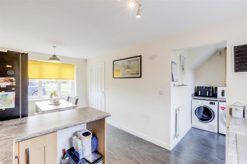Glover Close, Annesley, Nottinghamshire, NG15 0DH