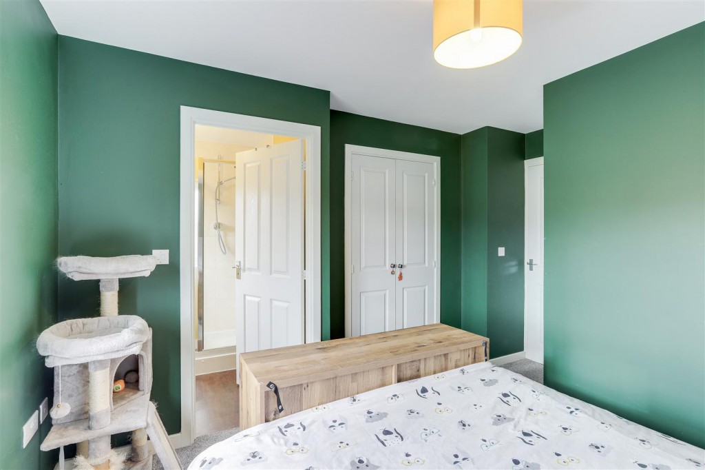 Glover Close, Annesley, Nottinghamshire, NG15 0DH