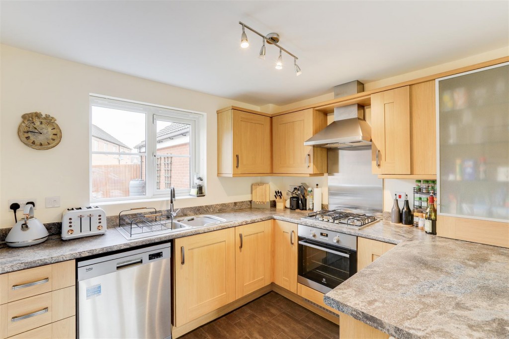 Glover Close, Annesley, Nottinghamshire, NG15 0DH