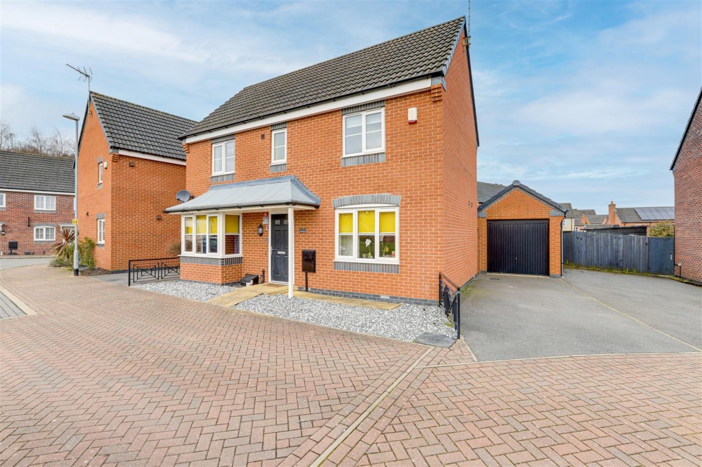 Glover Close, Annesley, Nottinghamshire, NG15 0DH