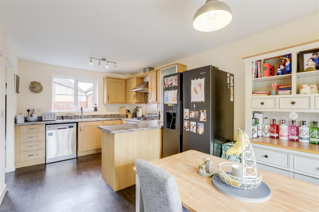 Glover Close, Annesley, Nottinghamshire, NG15 0DH