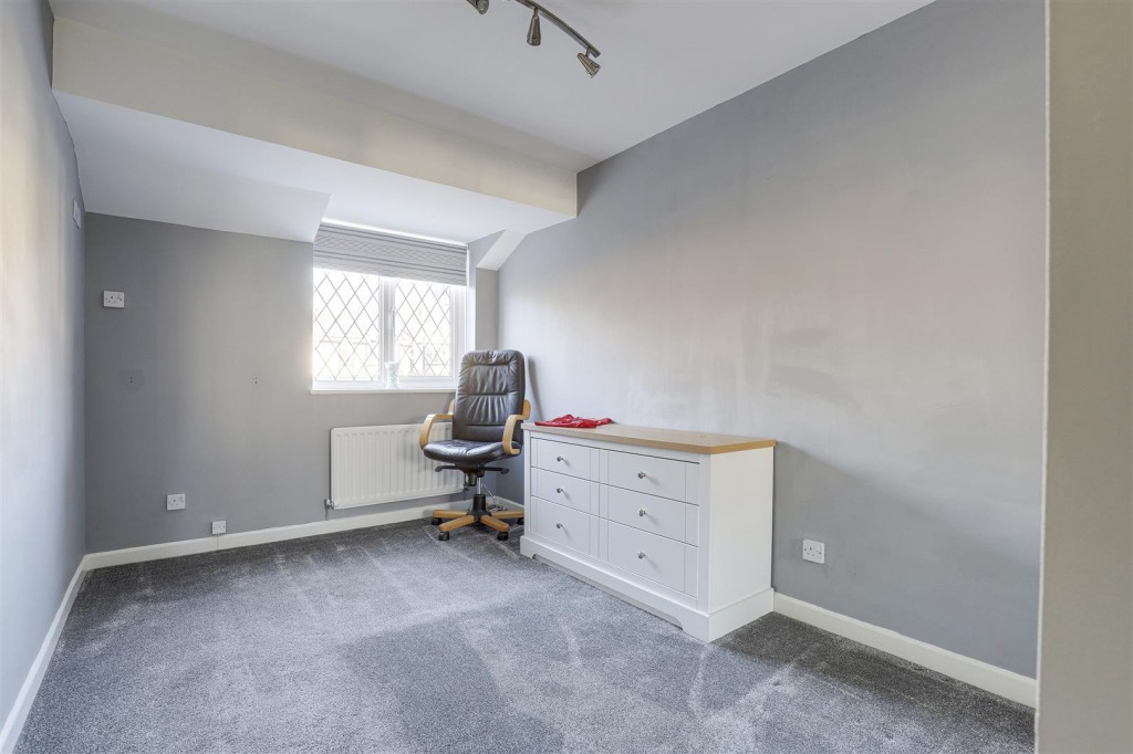 Stainsborough Road, Hucknall, Nottinghamshire, NG15 6TT