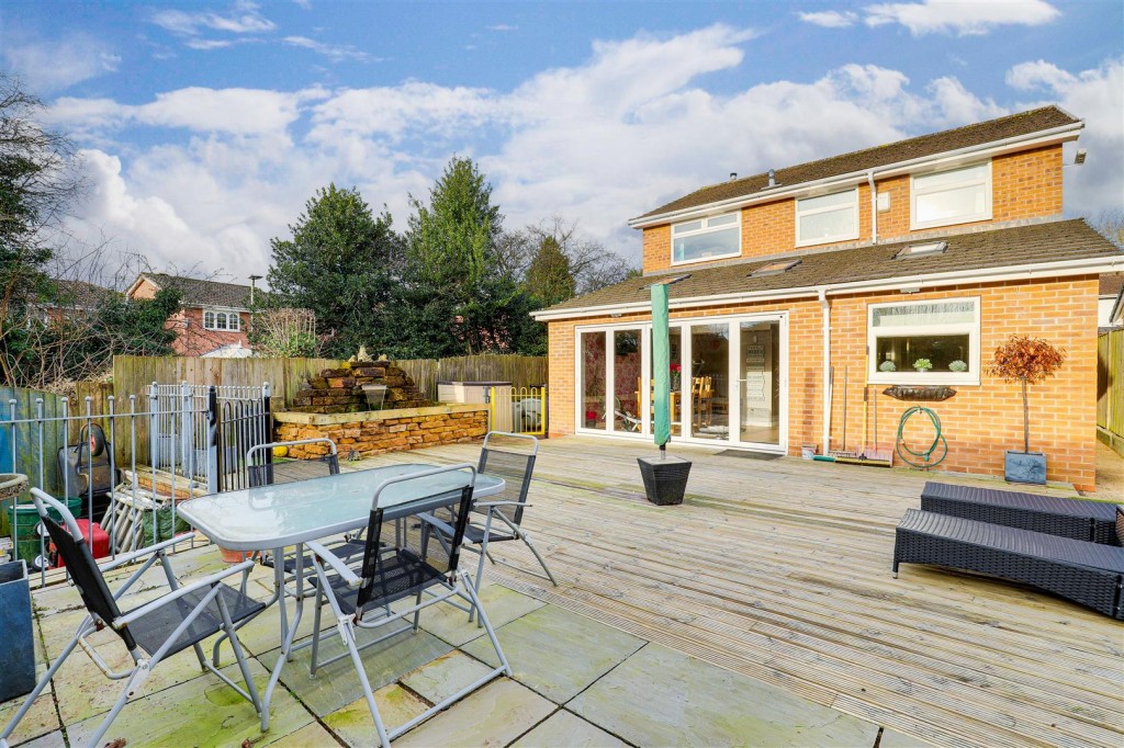 Stainsborough Road, Hucknall, Nottinghamshire, NG15 6TT