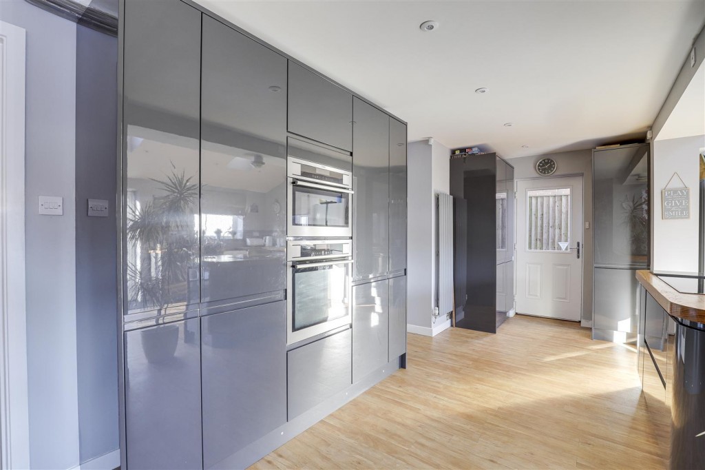 Stainsborough Road, Hucknall, Nottinghamshire, NG15 6TT