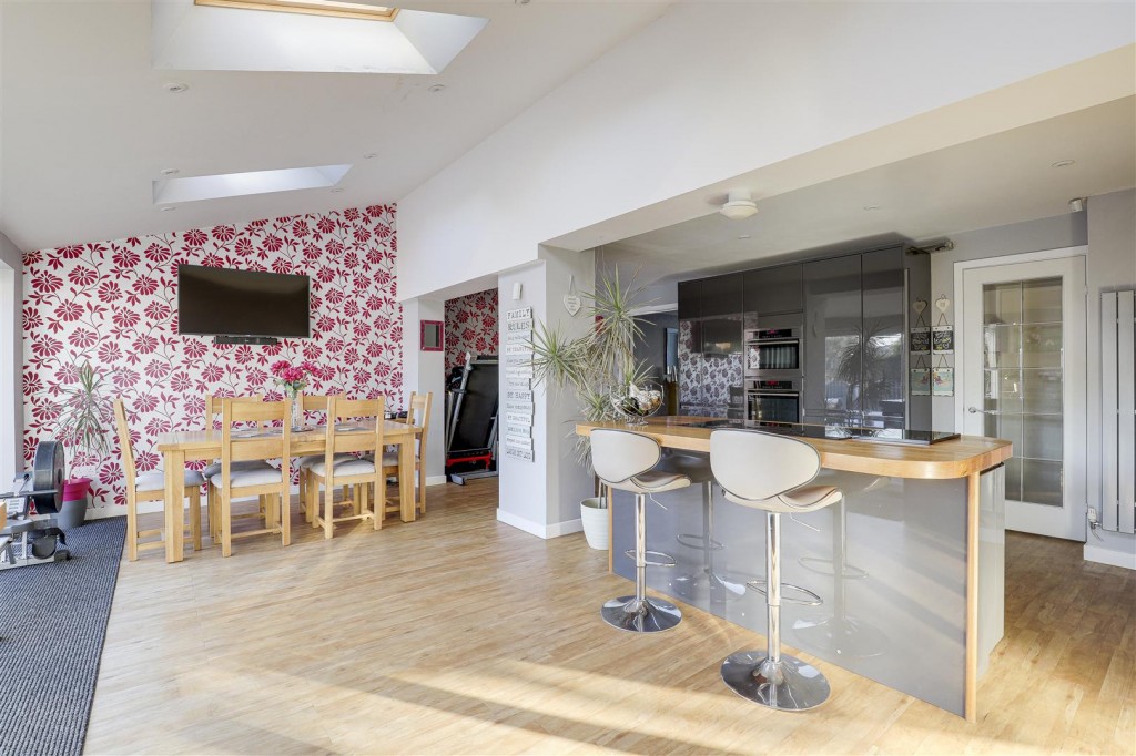 Stainsborough Road, Hucknall, Nottinghamshire, NG15 6TT