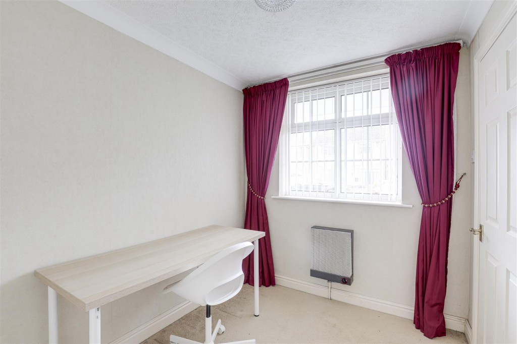 Edgewood Drive, Hucknall, Nottinghamshire, NG15 6HY