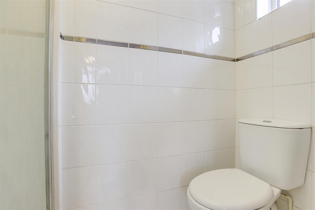 Grange Close, Lambley, Nottinghamshire, NG4 4QJ