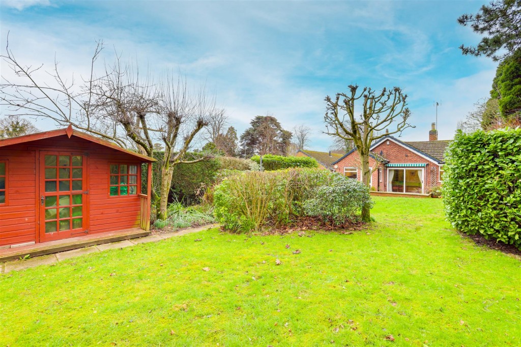 Grange Close, Lambley, Nottinghamshire, NG4 4QJ