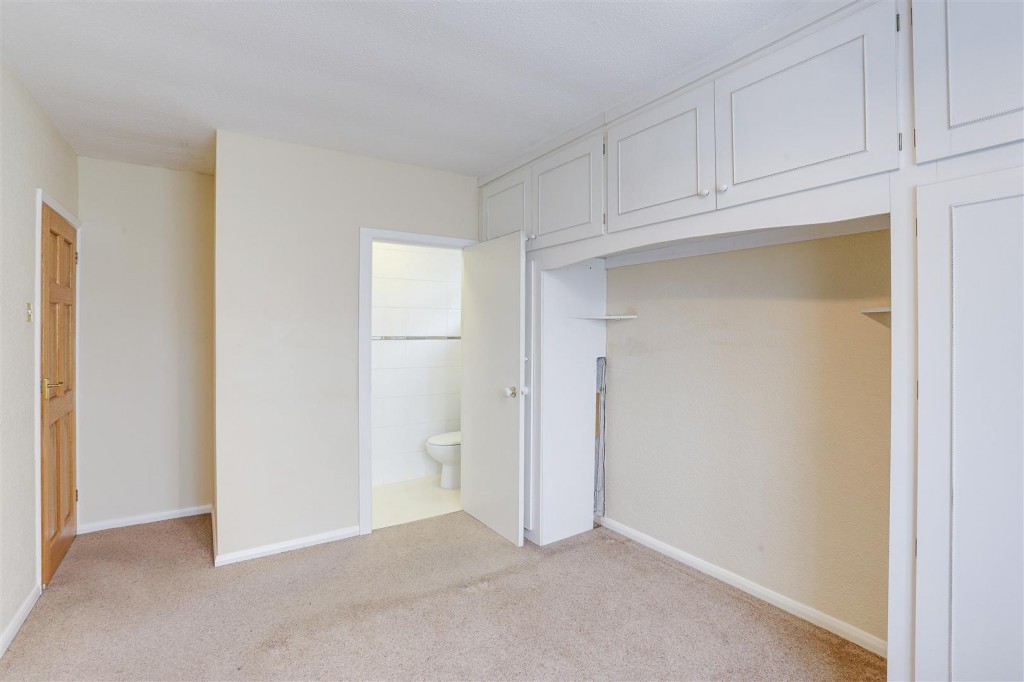 Grange Close, Lambley, Nottinghamshire, NG4 4QJ