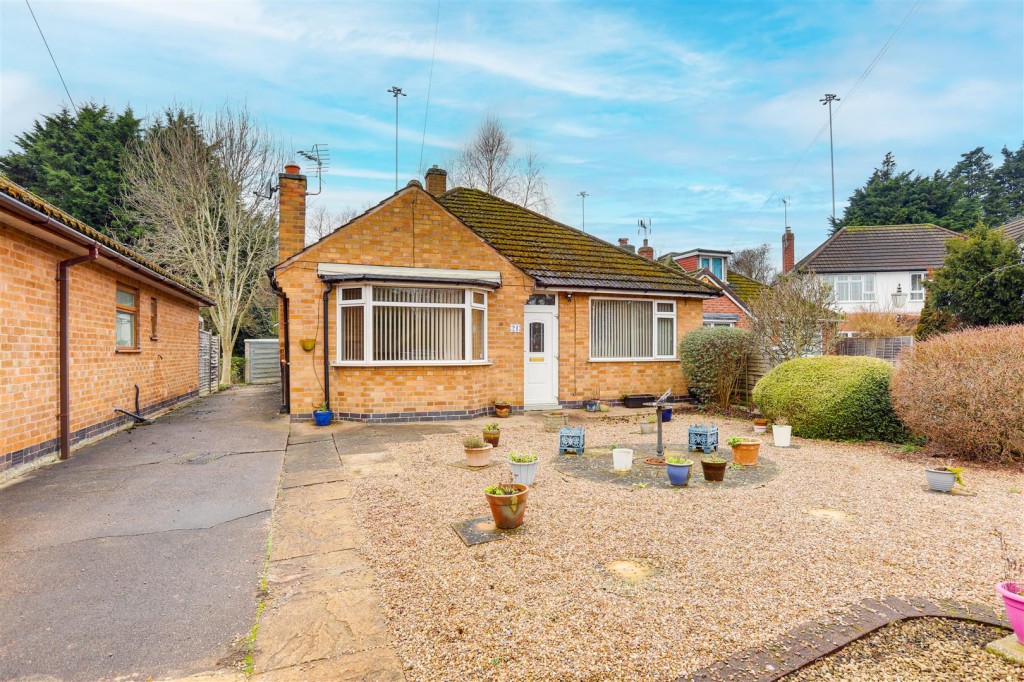 Bradbourne Avenue, Wilford, Nottinghamshire, NG11 7BL