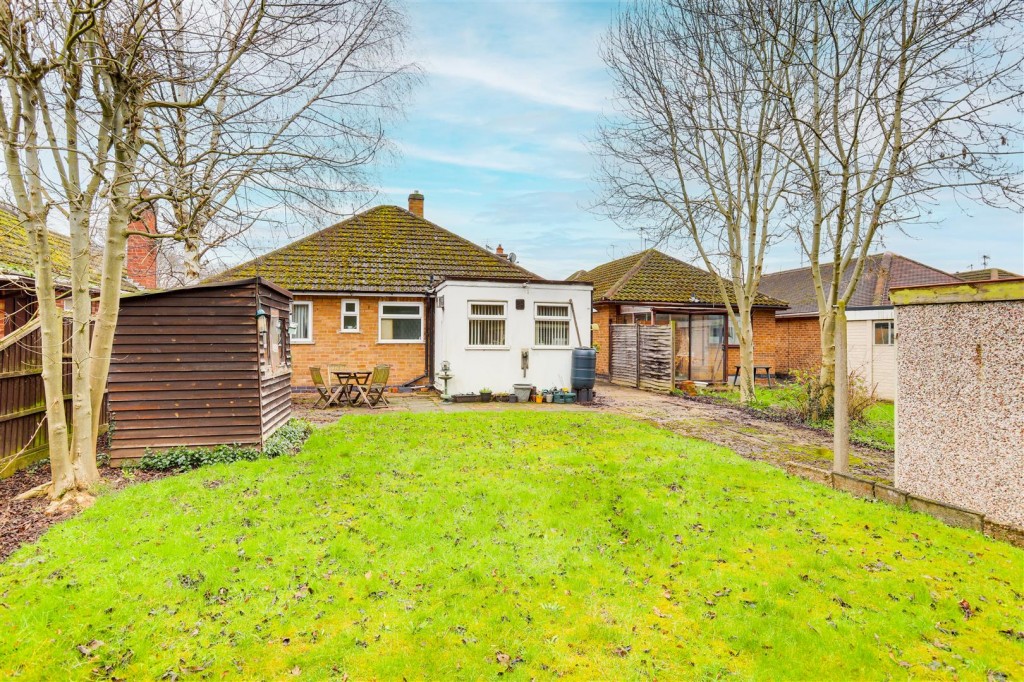 Bradbourne Avenue, Wilford, Nottinghamshire, NG11 7BL