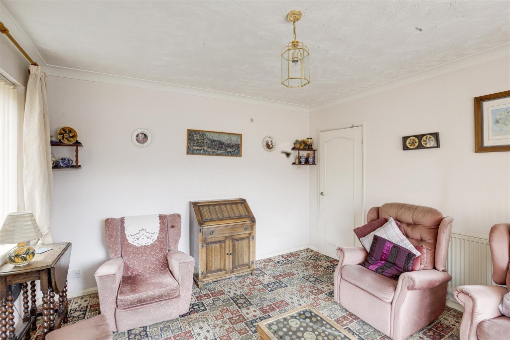 Bradbourne Avenue, Wilford, Nottinghamshire, NG11 7BL