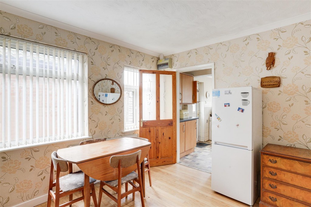 Bradbourne Avenue, Wilford, Nottinghamshire, NG11 7BL