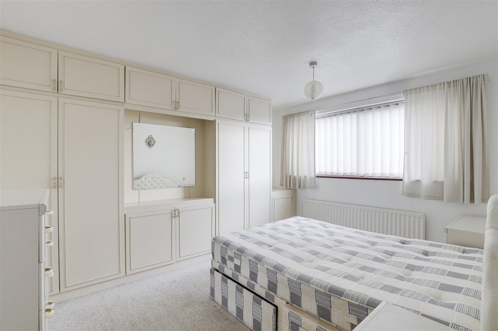 Milford Drive, Bakersfield, Nottinghamshire, NG3 7HE