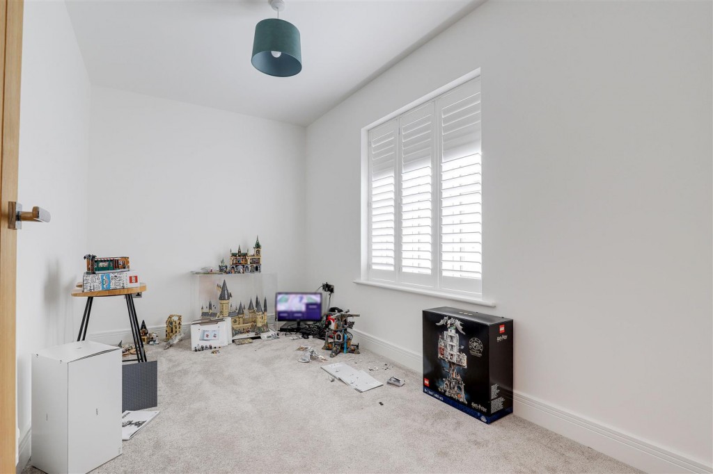 Blackbird Crescent, Edwalton, Nottinghamshire, NG12 4JN