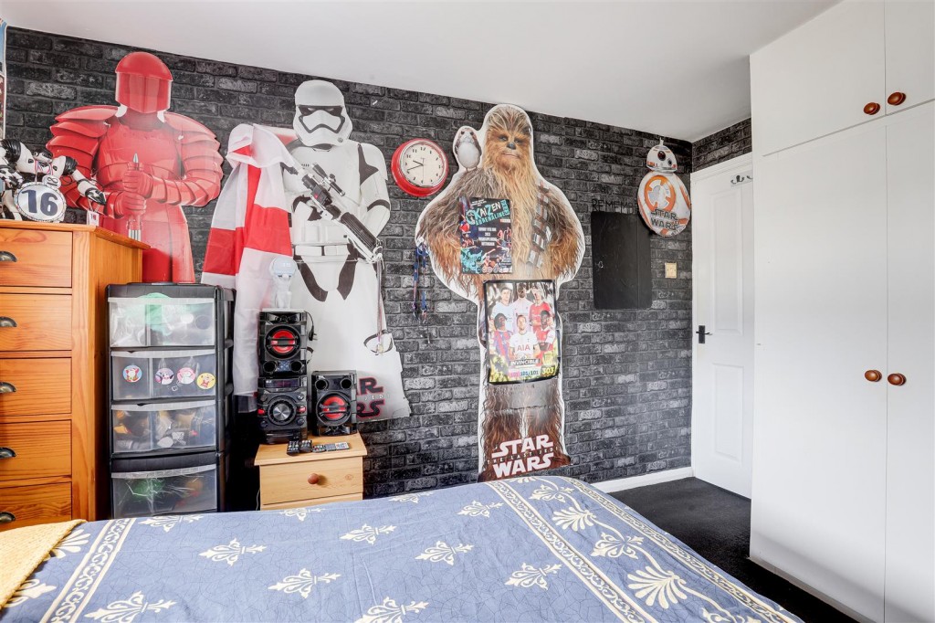 Clarewood Grove, Clifton, Nottinghamshire, NG11 9DY