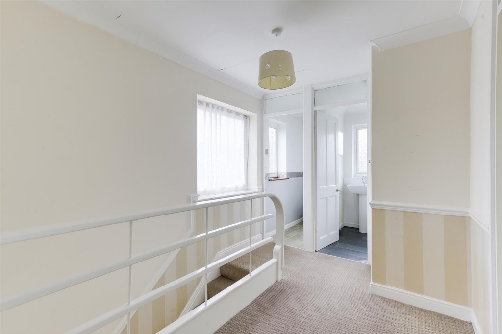 Arlington Close, Hucknall, Nottinghamshire, NG15 6DG