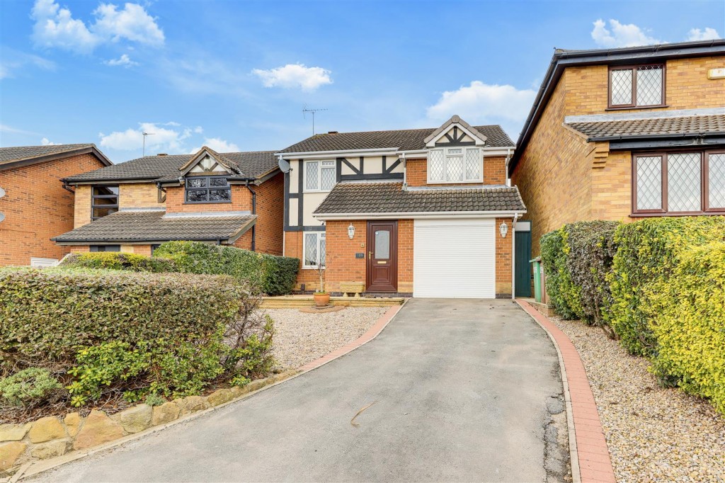 Deer Park Drive, Arnold, Nottinghamshire, NG5 8SA