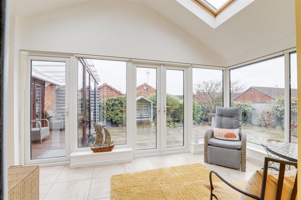 Chedington Avenue, Mapperley, Nottinghamshire, NG3 5SG