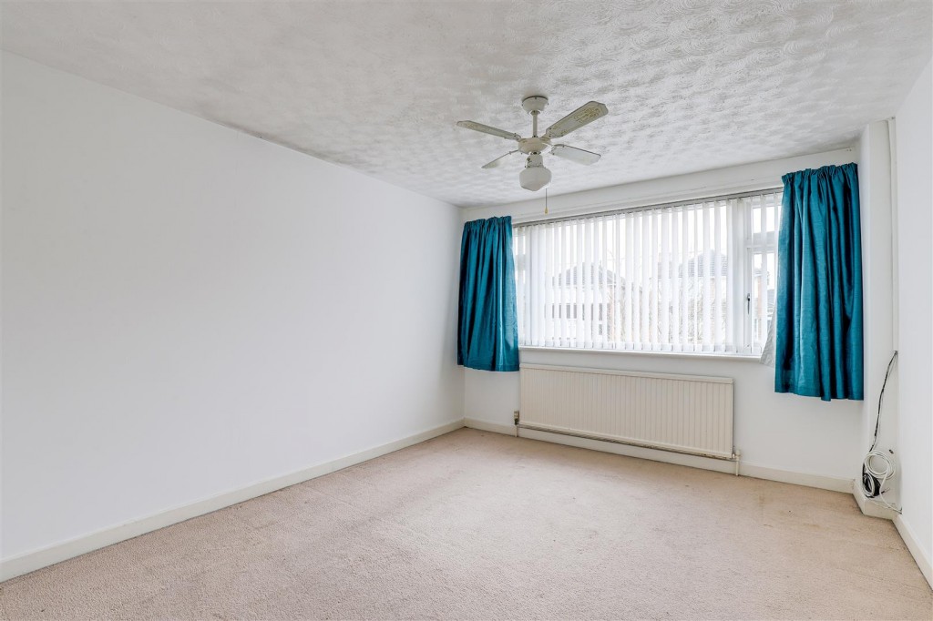 Haverhill Crescent, Nottingham, Nottinghamshire, NG5 5AW