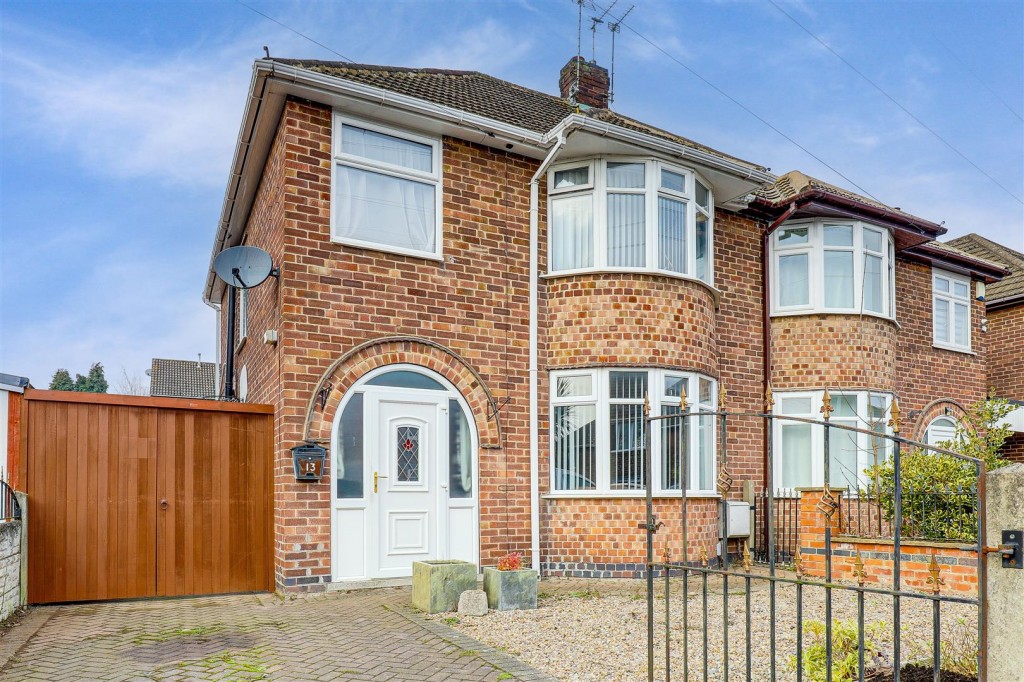 Westland Avenue, Hucknall, Nottinghamshire, NG15 6FW