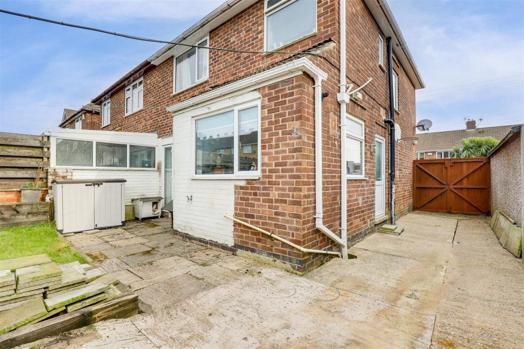 Westland Avenue, Hucknall, Nottinghamshire, NG15 6FW