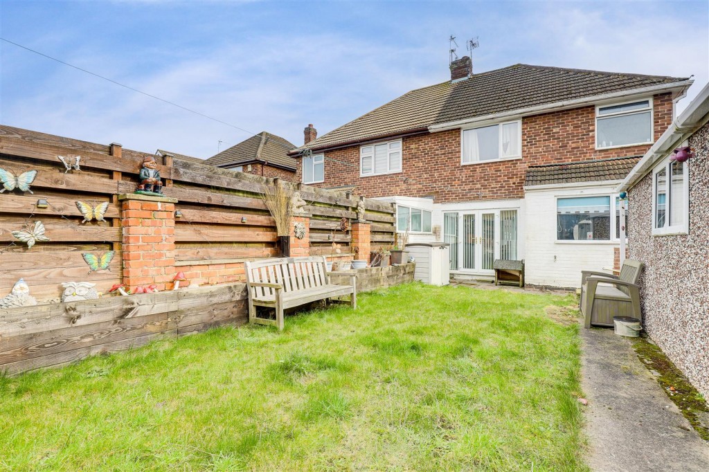 Westland Avenue, Hucknall, Nottinghamshire, NG15 6FW
