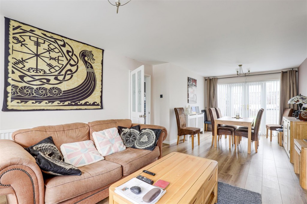 Westland Avenue, Hucknall, Nottinghamshire, NG15 6FW
