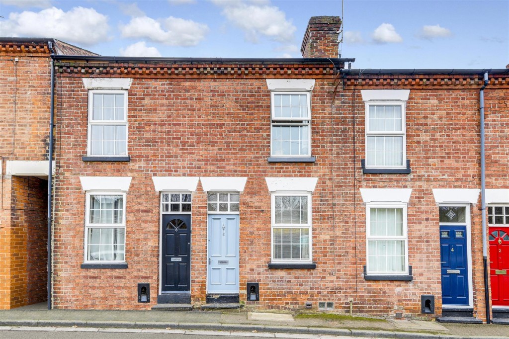 Chapel Street, Bramcote, Nottinghamshire, NG9 3HB