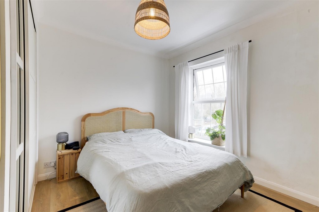 Chapel Street, Bramcote, Nottinghamshire, NG9 3HB