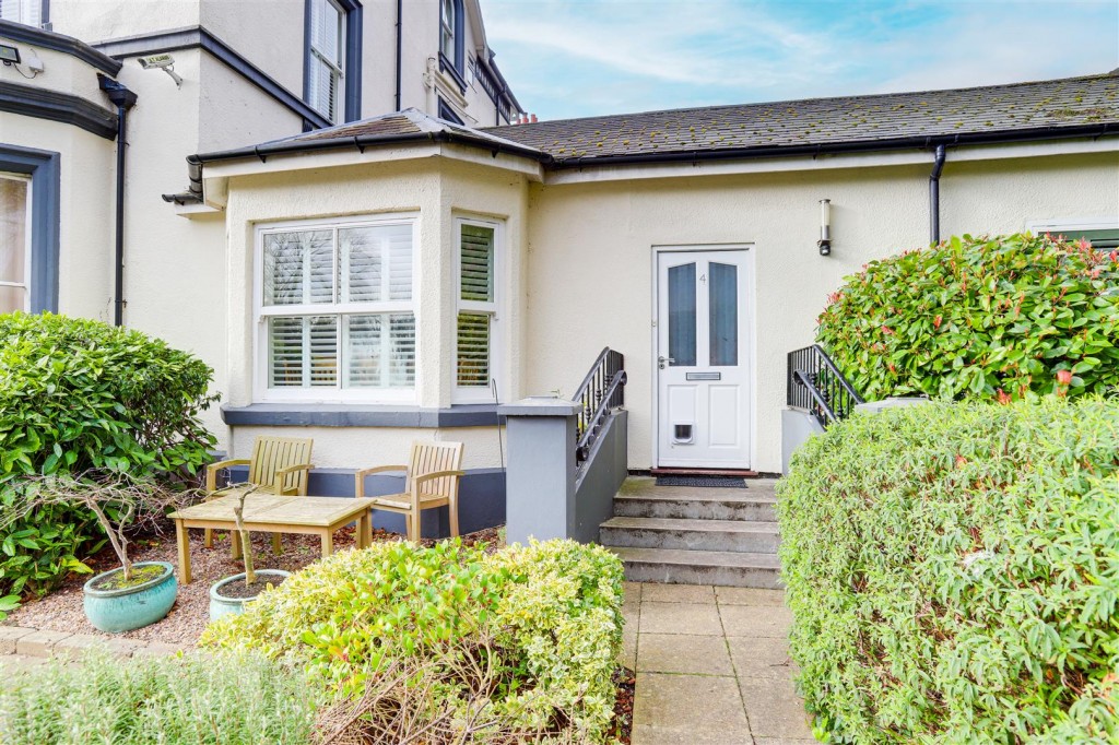 Cavendish Crescent North, The Park, Nottinghamshire, NG7 1AZ