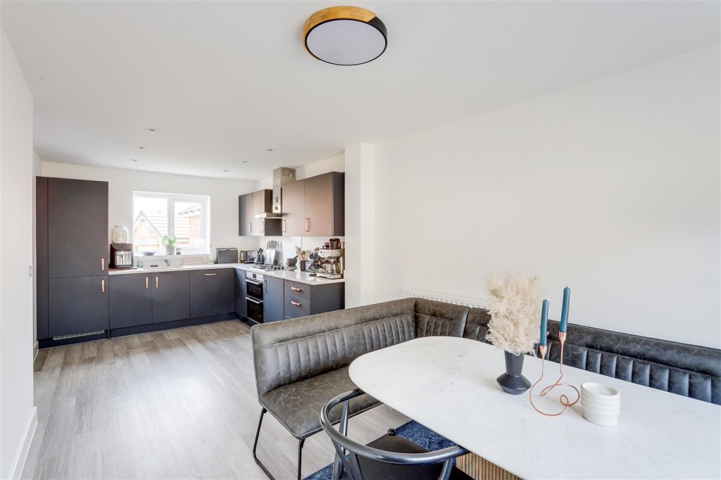 Bettina Gardens, Edwalton, Nottinghamshire, NG12 4LT