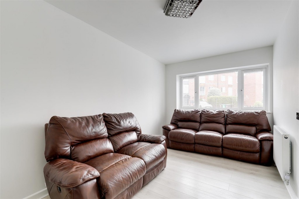 Caxton Road, Carrington, Nottinghamshire, NG5 1RH