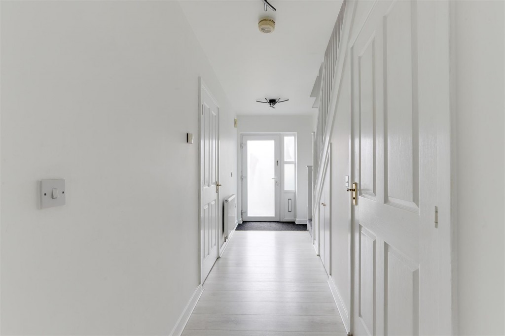 Caxton Road, Carrington, Nottinghamshire, NG5 1RH