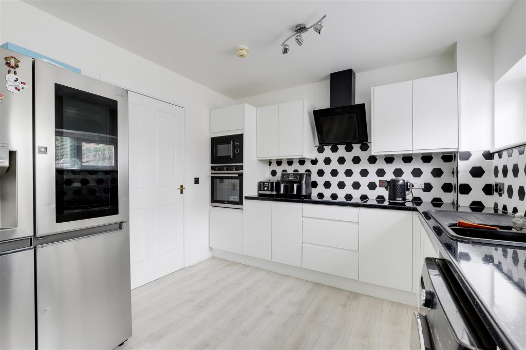 Caxton Road, Carrington, Nottinghamshire, NG5 1RH