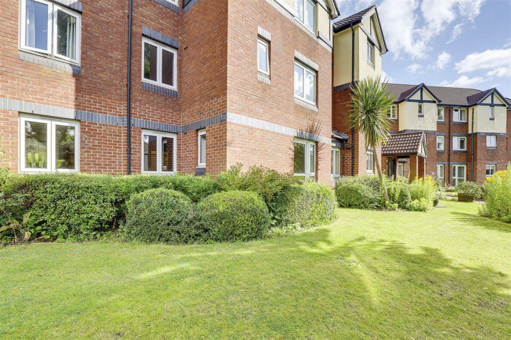 Valley Court, Ribblesdale Road, Daybrook, Nottinghamshire, NG5 3GA