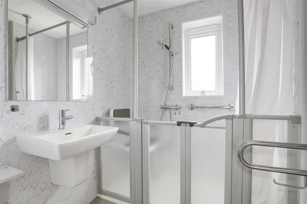 Valley Court, Ribblesdale Road, Daybrook, Nottinghamshire, NG5 3GA