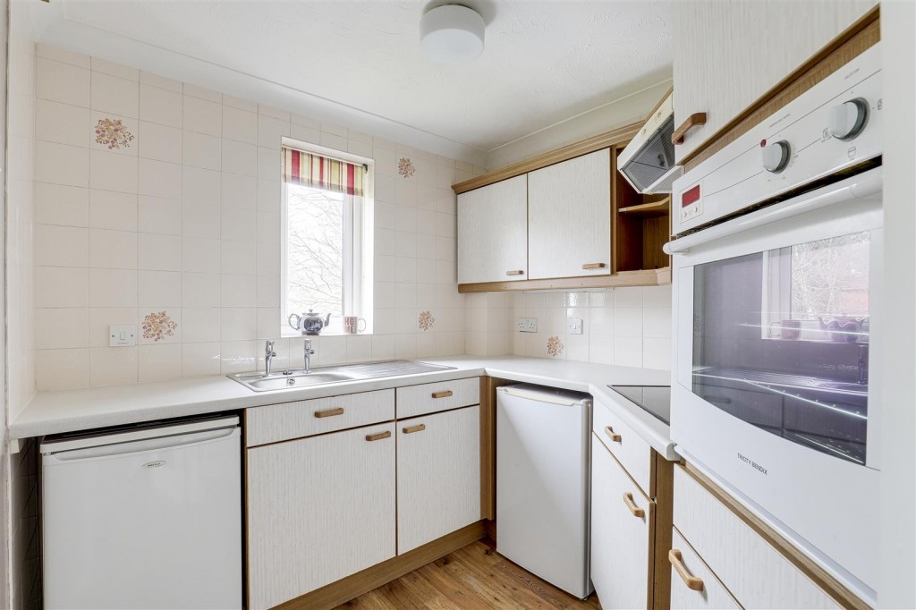 Valley Court, Ribblesdale Road, Daybrook, Nottinghamshire, NG5 3GA