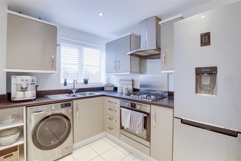 Bailey Drive, Mapperley, Nottinghamshire, NG3 5US