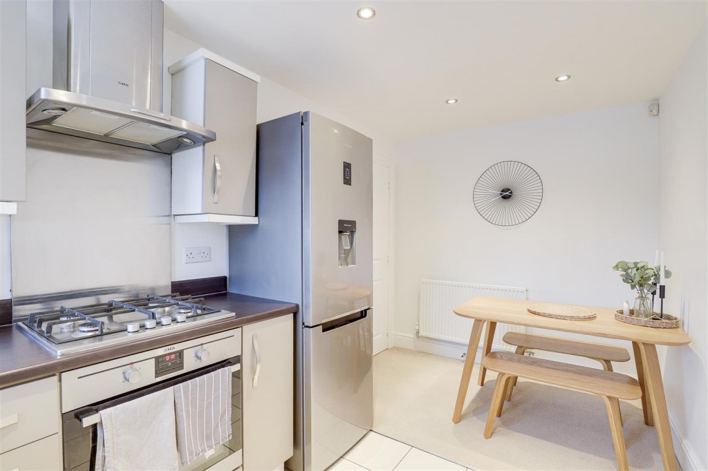Bailey Drive, Mapperley, Nottinghamshire, NG3 5US