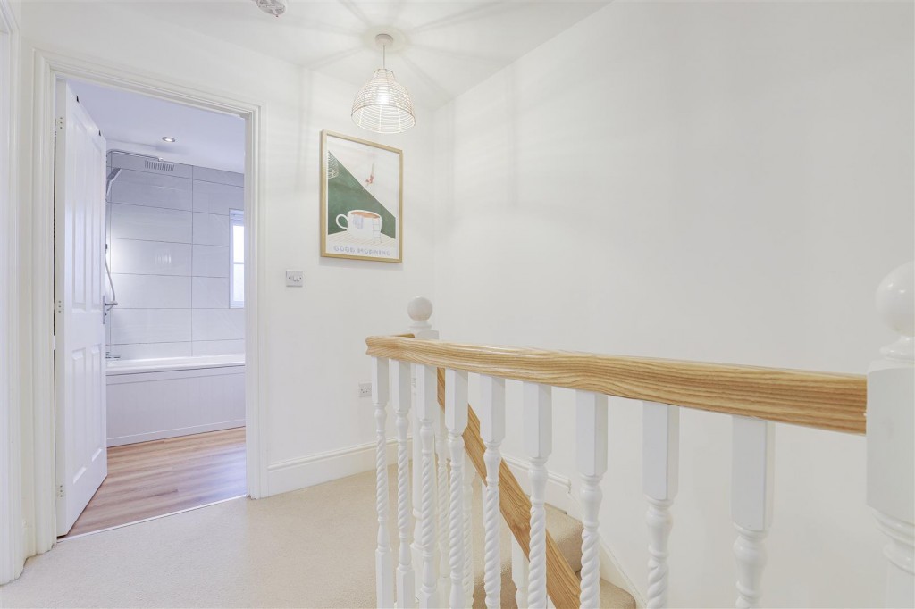 Bailey Drive, Mapperley, Nottinghamshire, NG3 5US