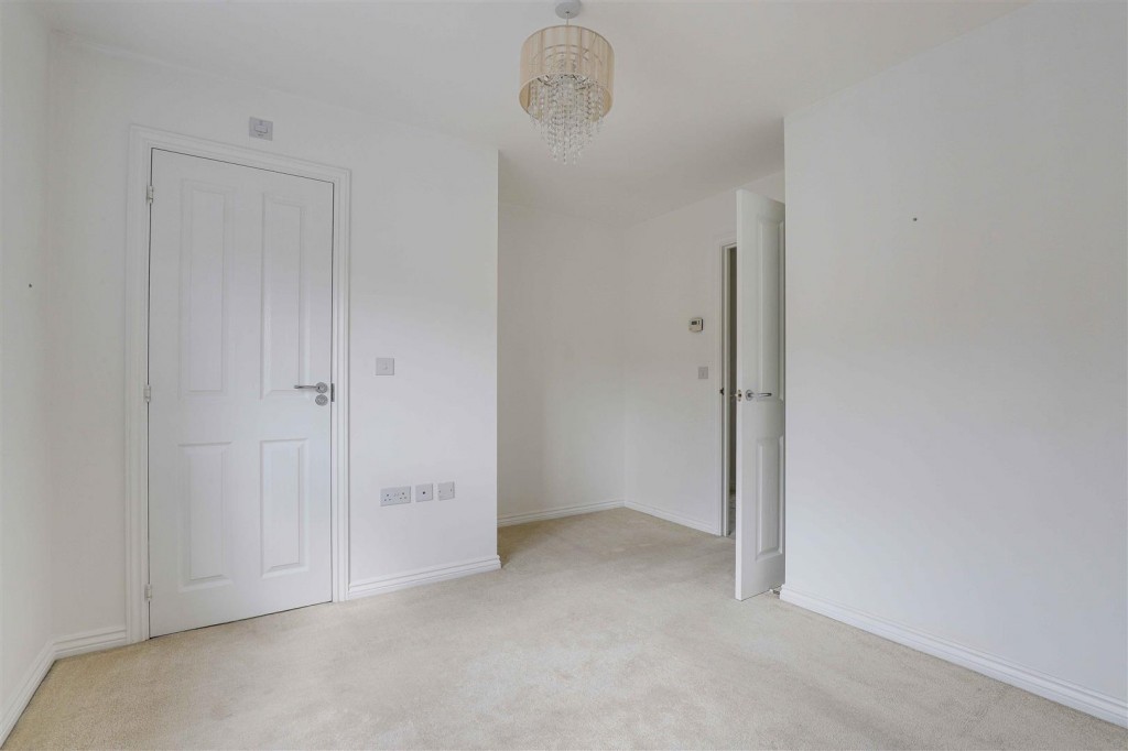 Linnet Drive, Rainworth, Mansfield, Nottinghamshire, NG21 0WL