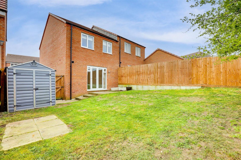 Linnet Drive, Rainworth, Mansfield, Nottinghamshire, NG21 0WL