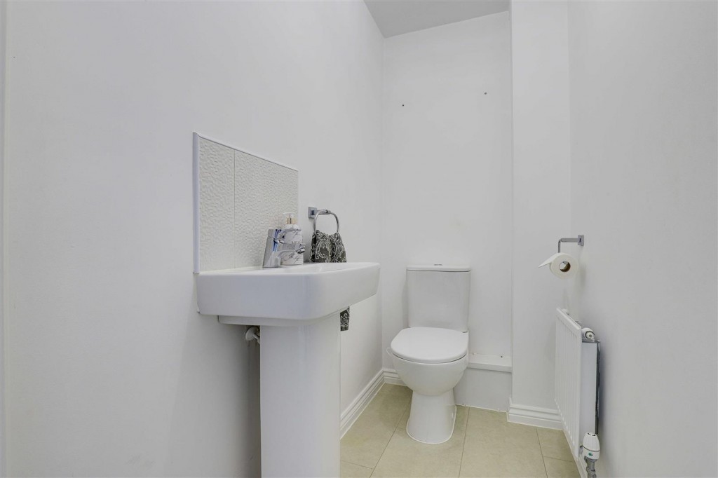 Linnet Drive, Rainworth, Mansfield, Nottinghamshire, NG21 0WL