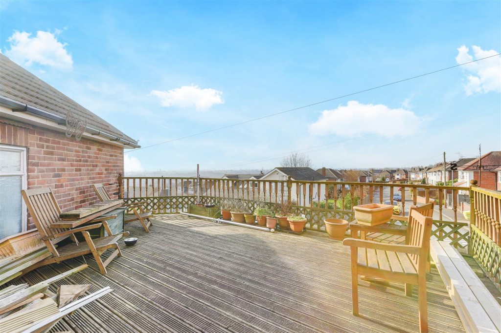 Spinney Rise, Toton, Nottinghamshire, NG9 6JL