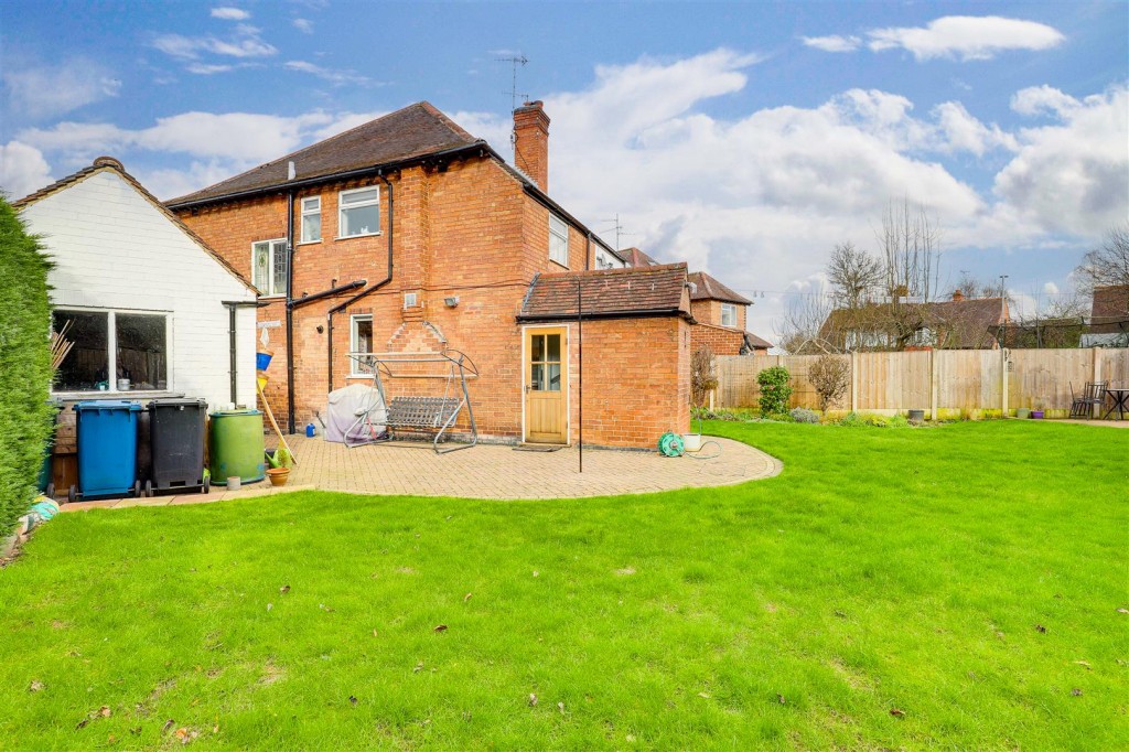 Eton Road, West Bridgford, Nottinghamshire, NG2 7AR