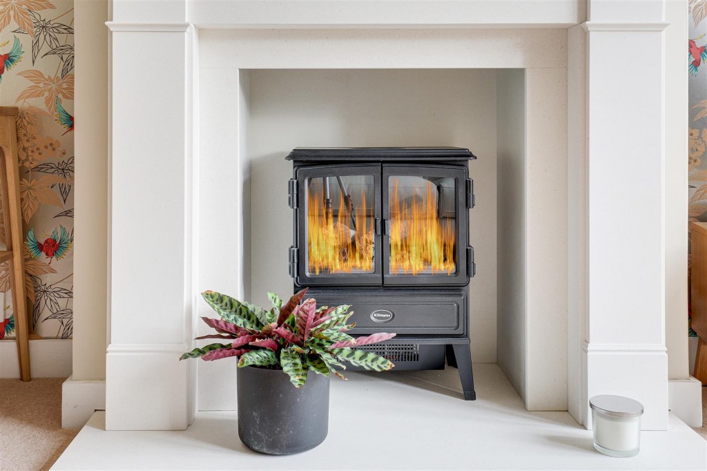 Eton Road, West Bridgford, Nottinghamshire, NG2 7AR