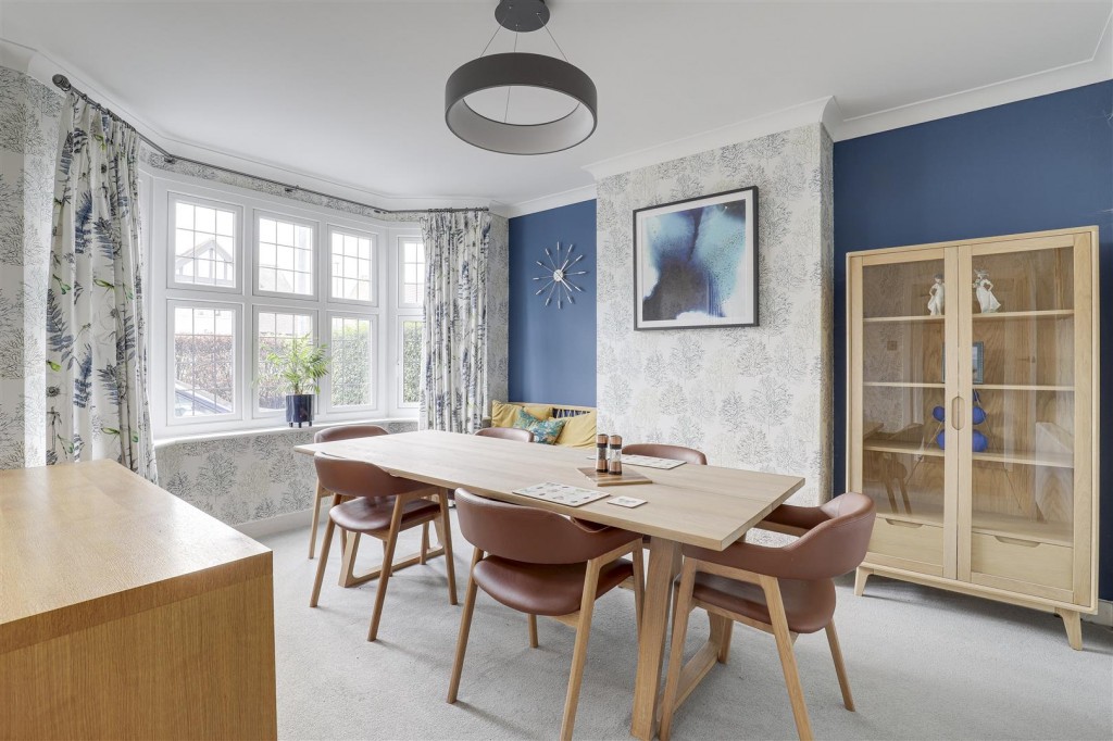 Eton Road, West Bridgford, Nottinghamshire, NG2 7AR