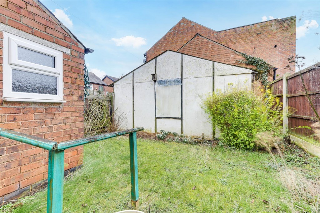 Carnarvon Road, West Bridgford, Nottinghamshire, NG2 6DE